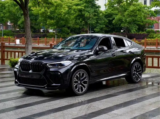 BMW X6 M 2023 — купить из Китая под заказ