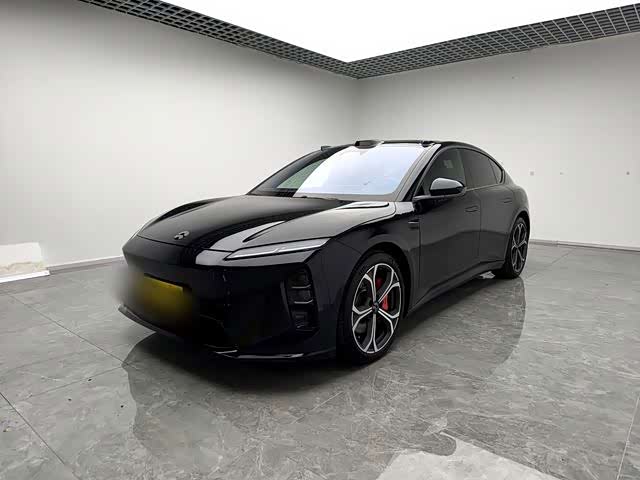 NIO ET5