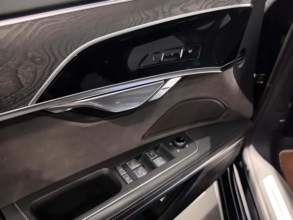 Audi A8L, 2024 7