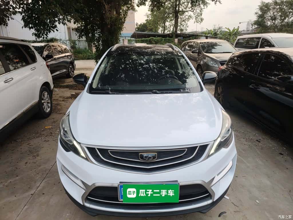 Geely Emgrand, 2017 3