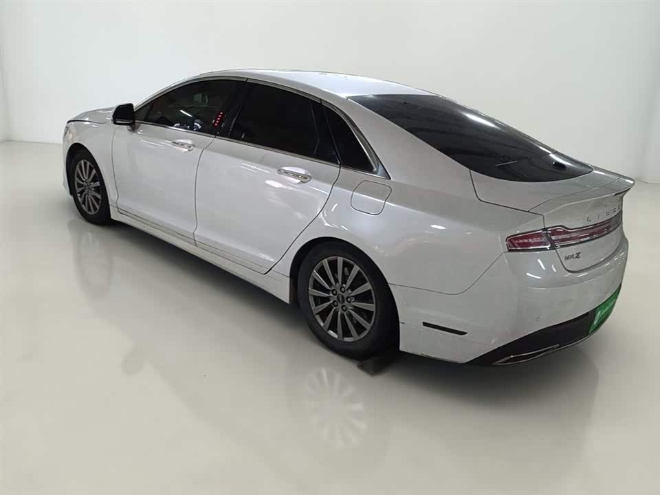 Lincoln MKZ