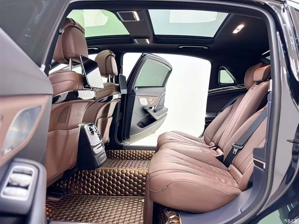 Lorinser S-Class, 2019 29
