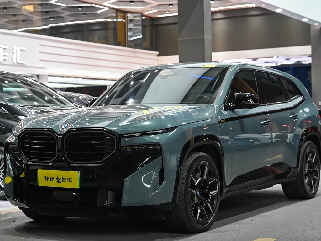BMW XM