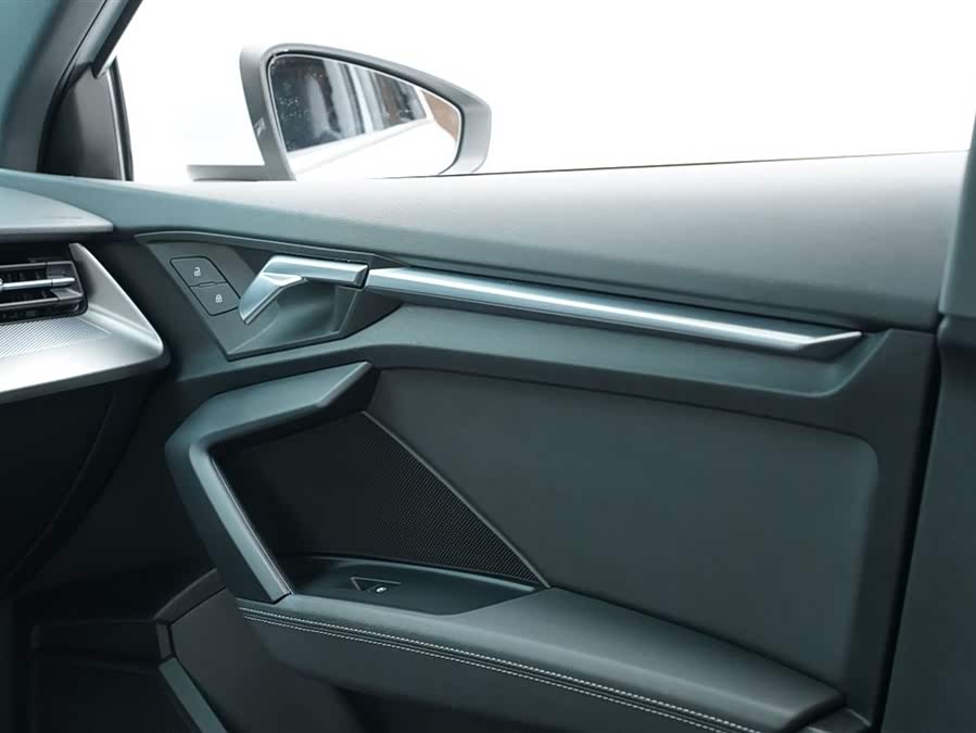 Audi A3 2023, фото 19