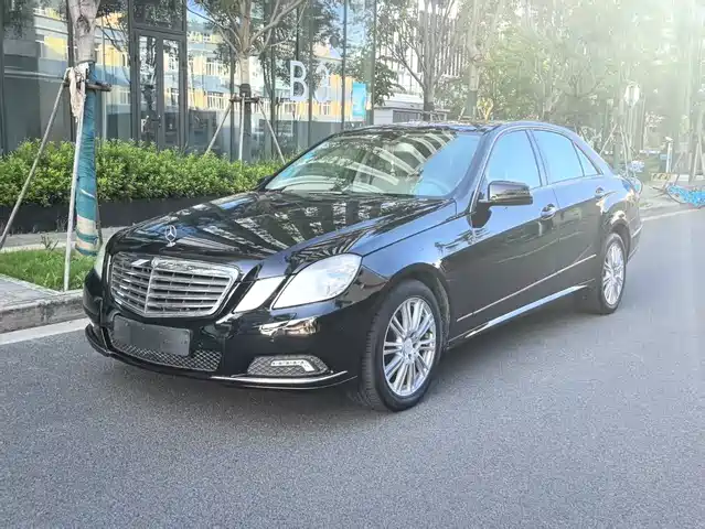 Mercedes-Benz E-Class 2010 — купить из Китая под заказ