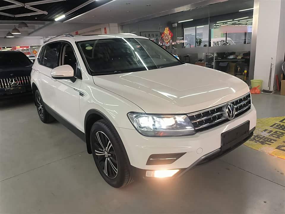 Volkswagen Tiguan L