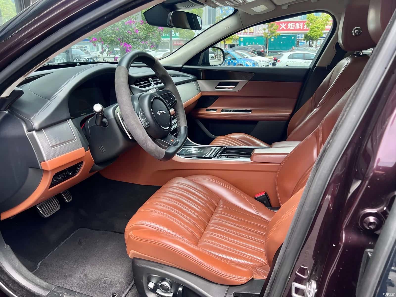 Land Rover XFL, 2019 4