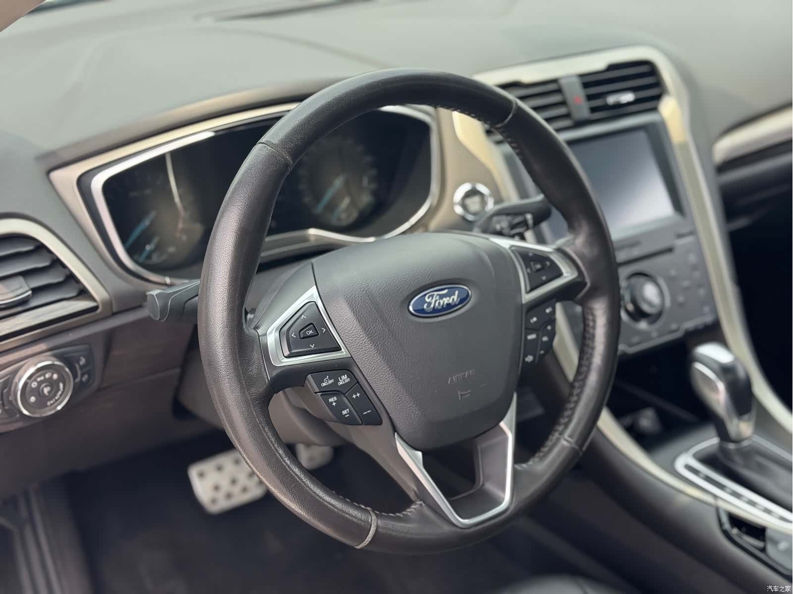 Ford Mondeo, 2016 13