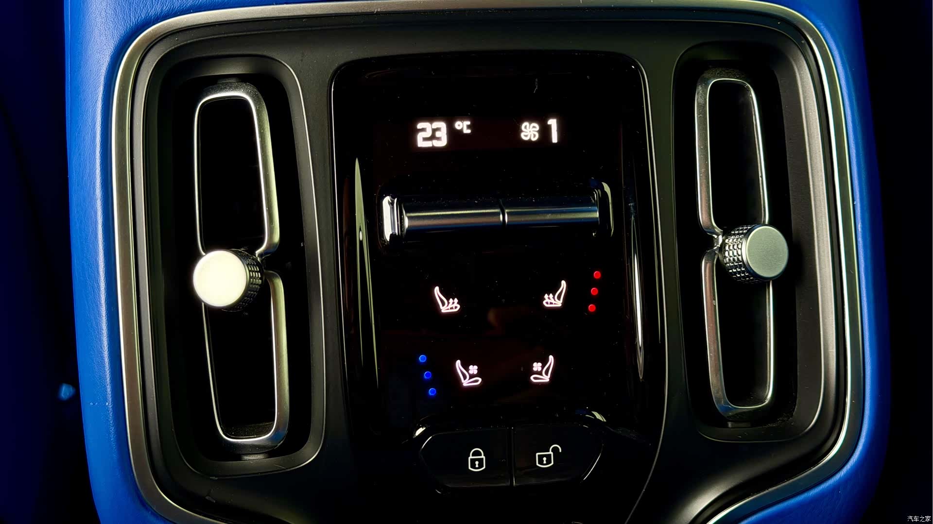 Aston Martin DBX, 2021 14