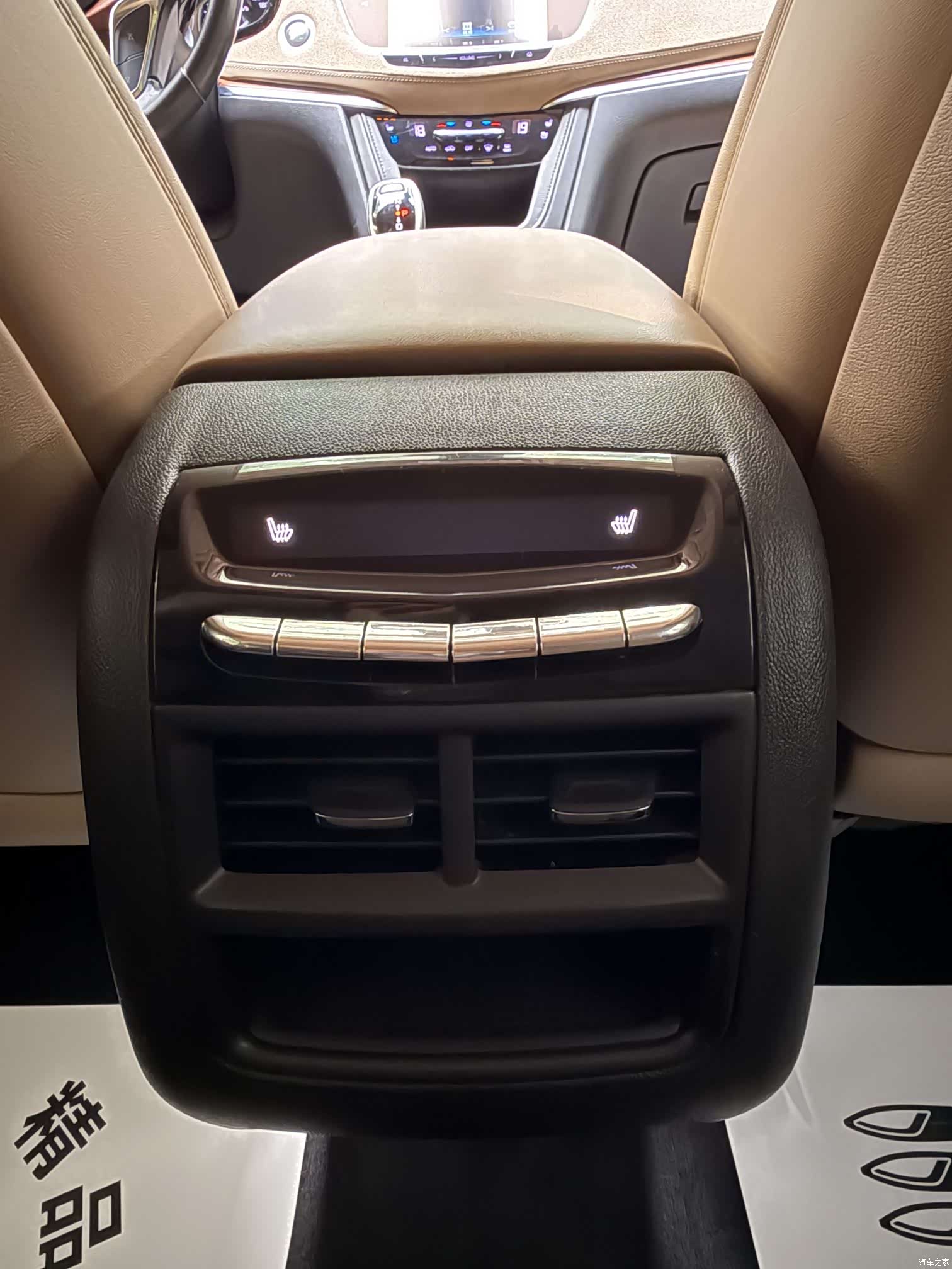 Cadillac XT5, 2018 11