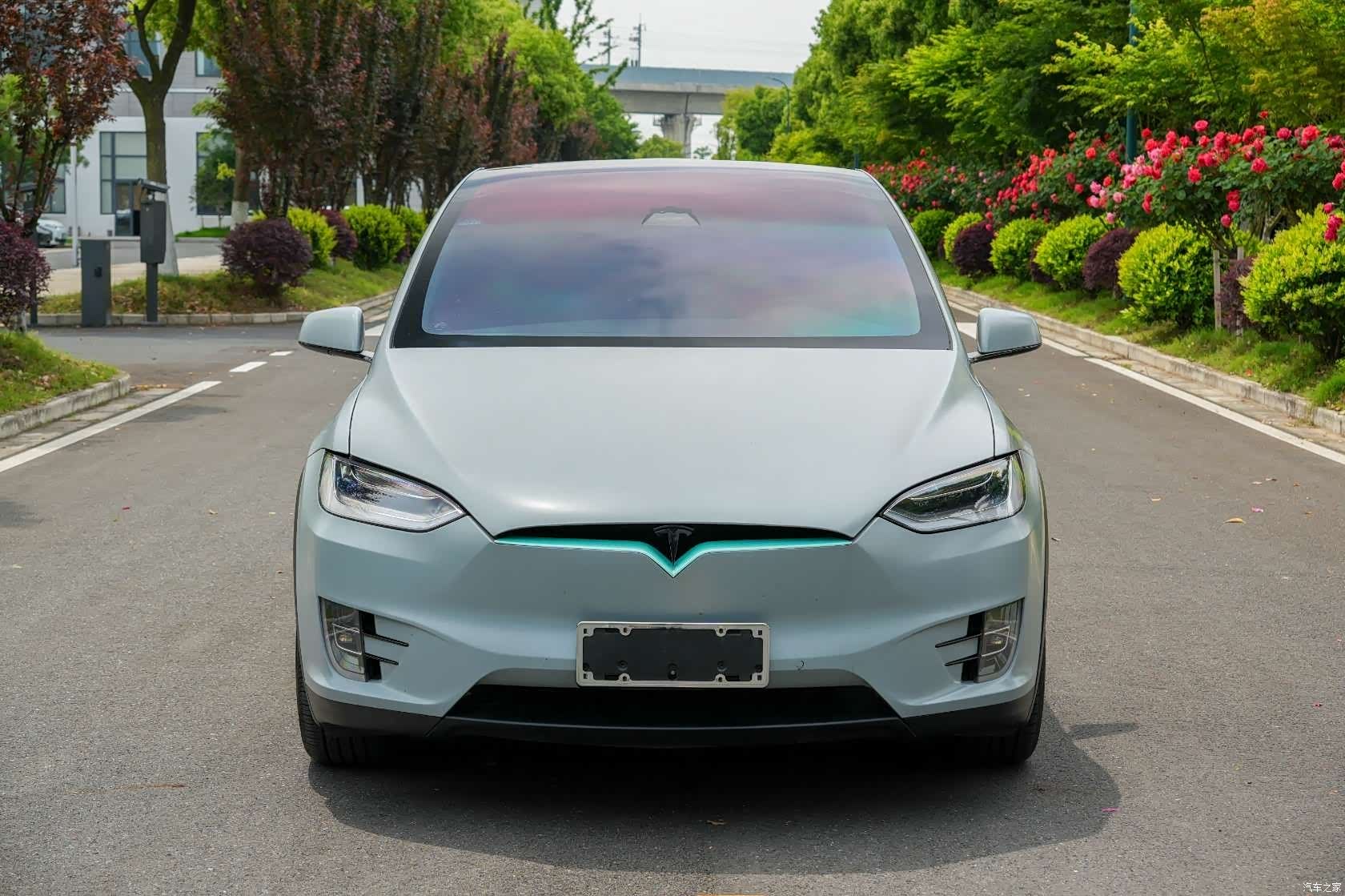 Tesla Model X, 2017 2
