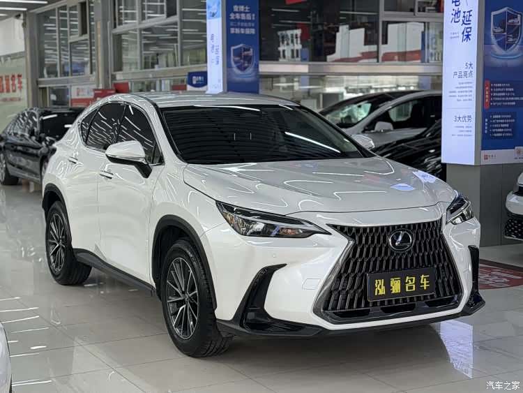Lexus NX, 2022 3