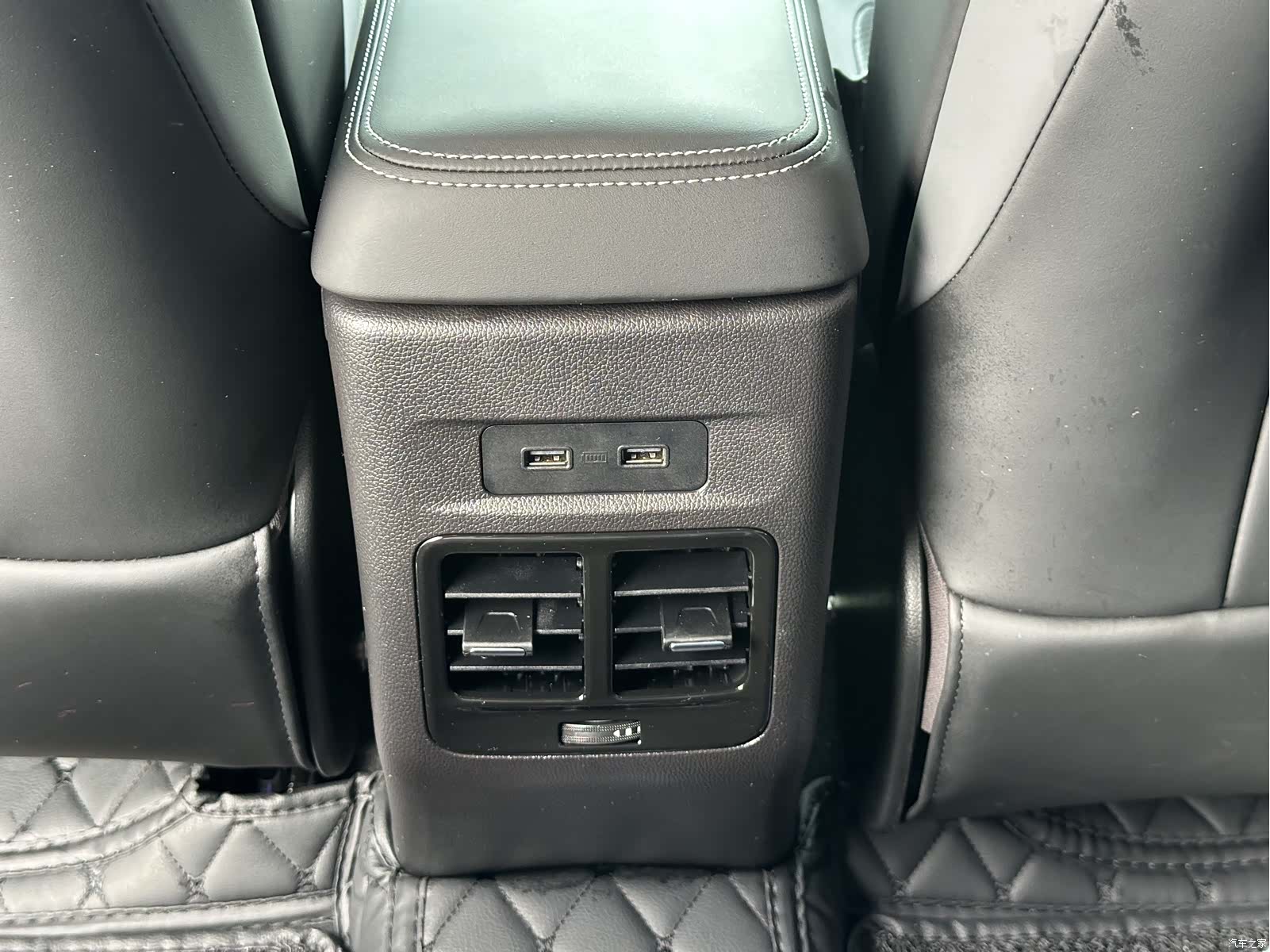 Xpeng G3i, 2021 25
