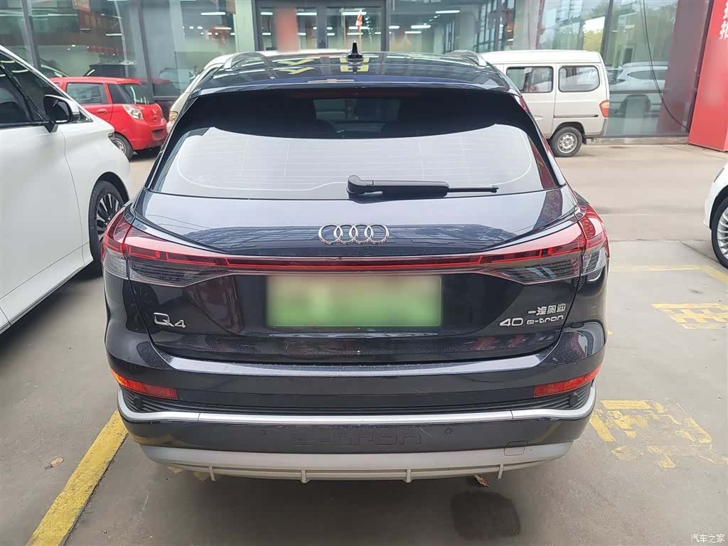 Audi Q4 e-tron, 2023 6