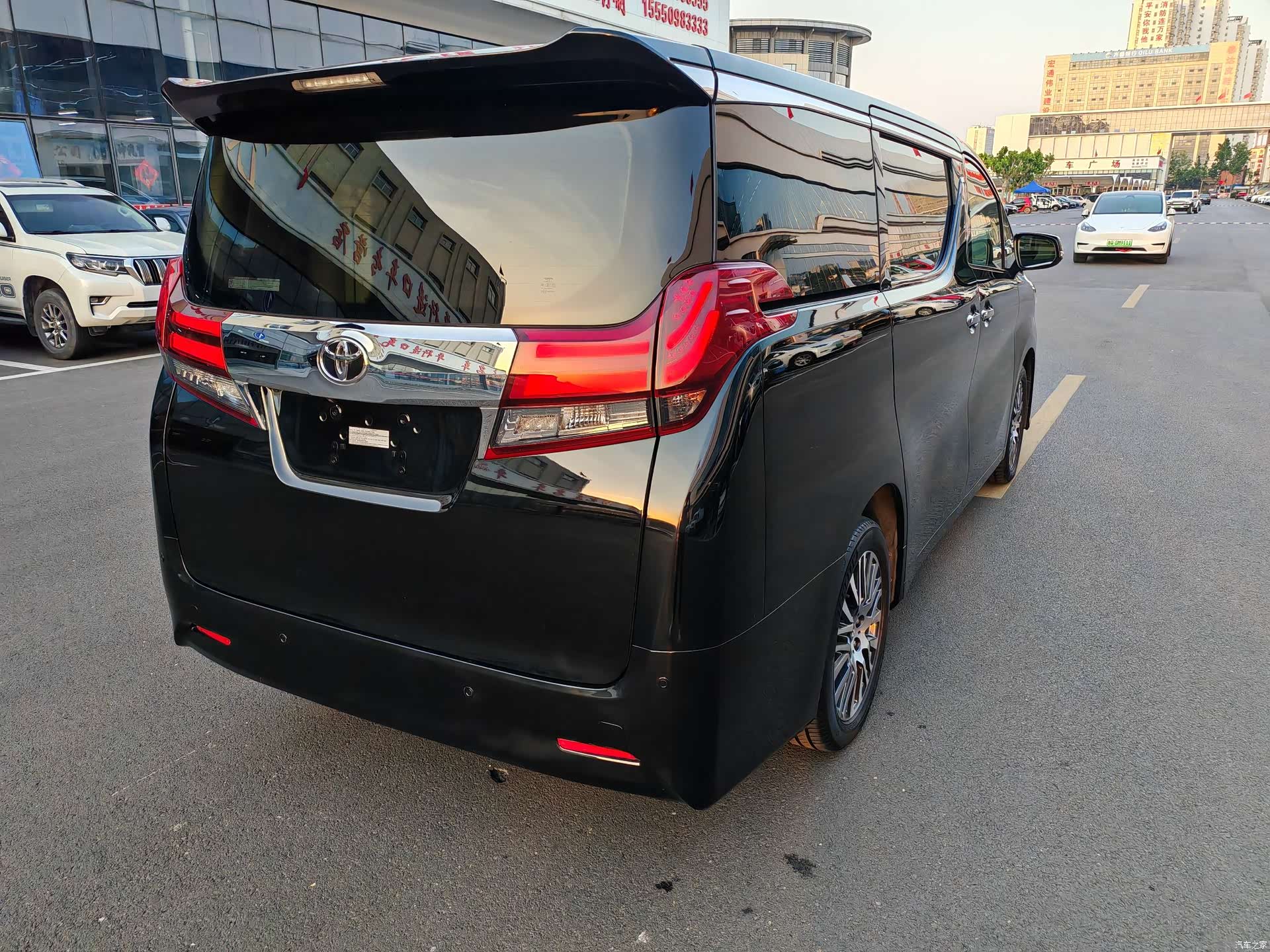 Toyota Alphard, 2017 9