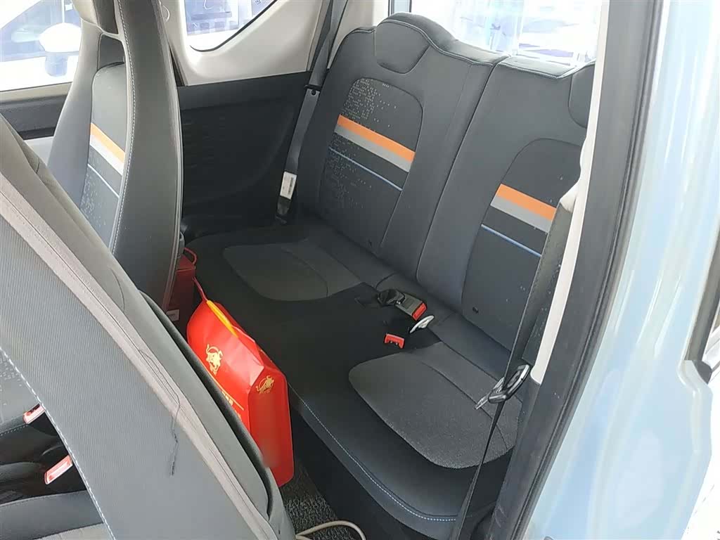 Wuling MINIEV, 2021 13