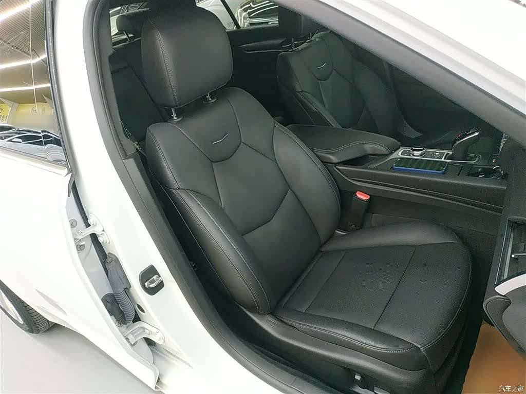 Cadillac CT5, 2021 25