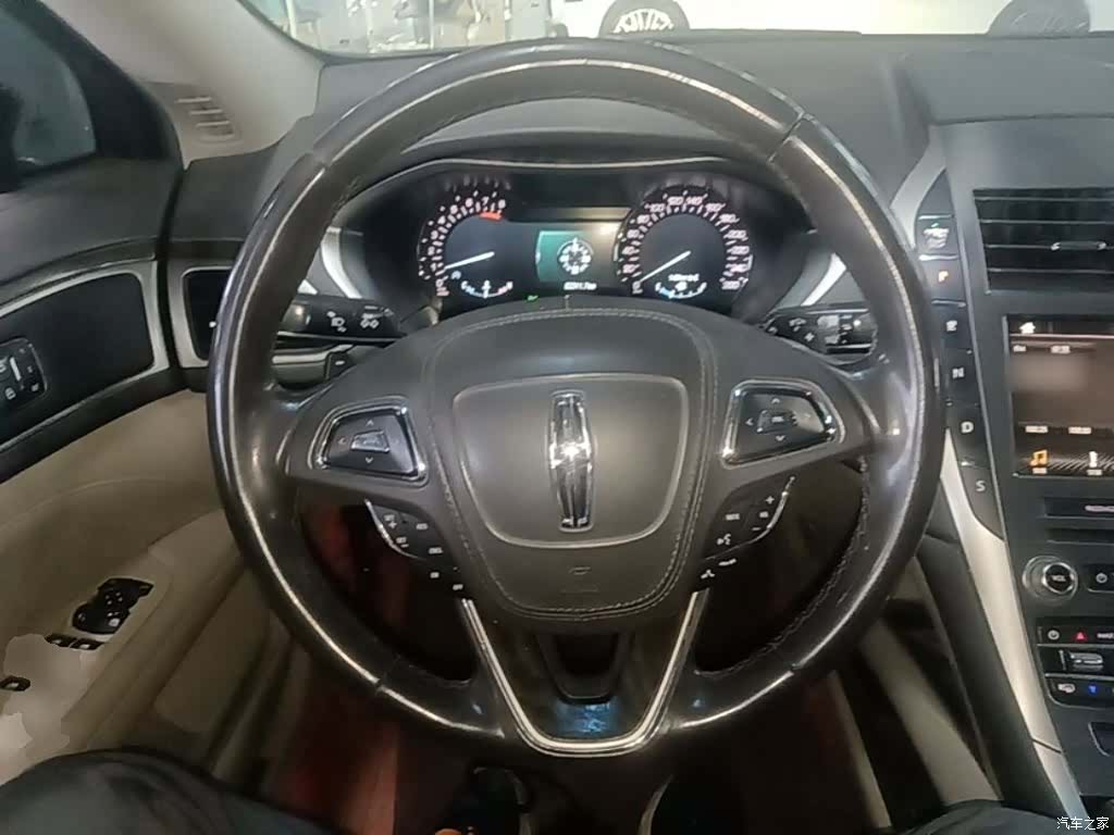 Lincoln MKZ, 2018 11