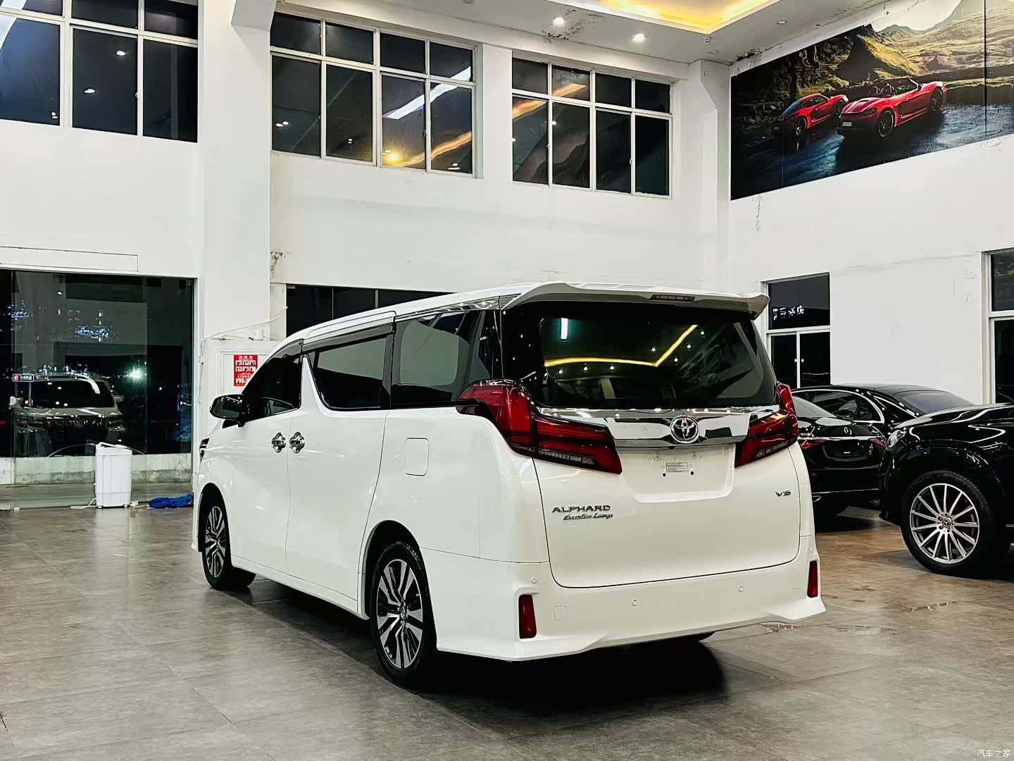 Toyota Alphard, 2018 4
