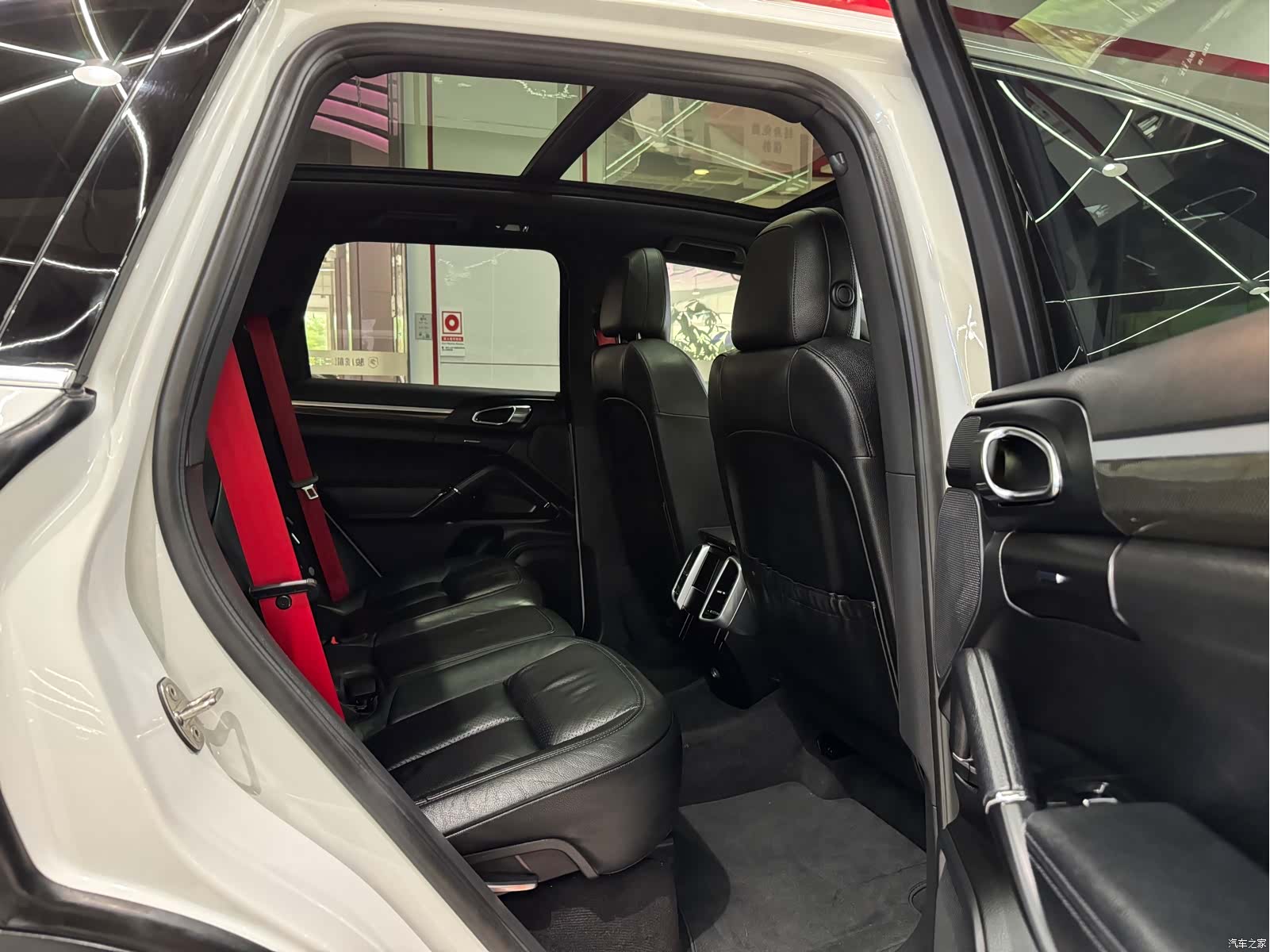 Porsche Cayenne, 2015 7