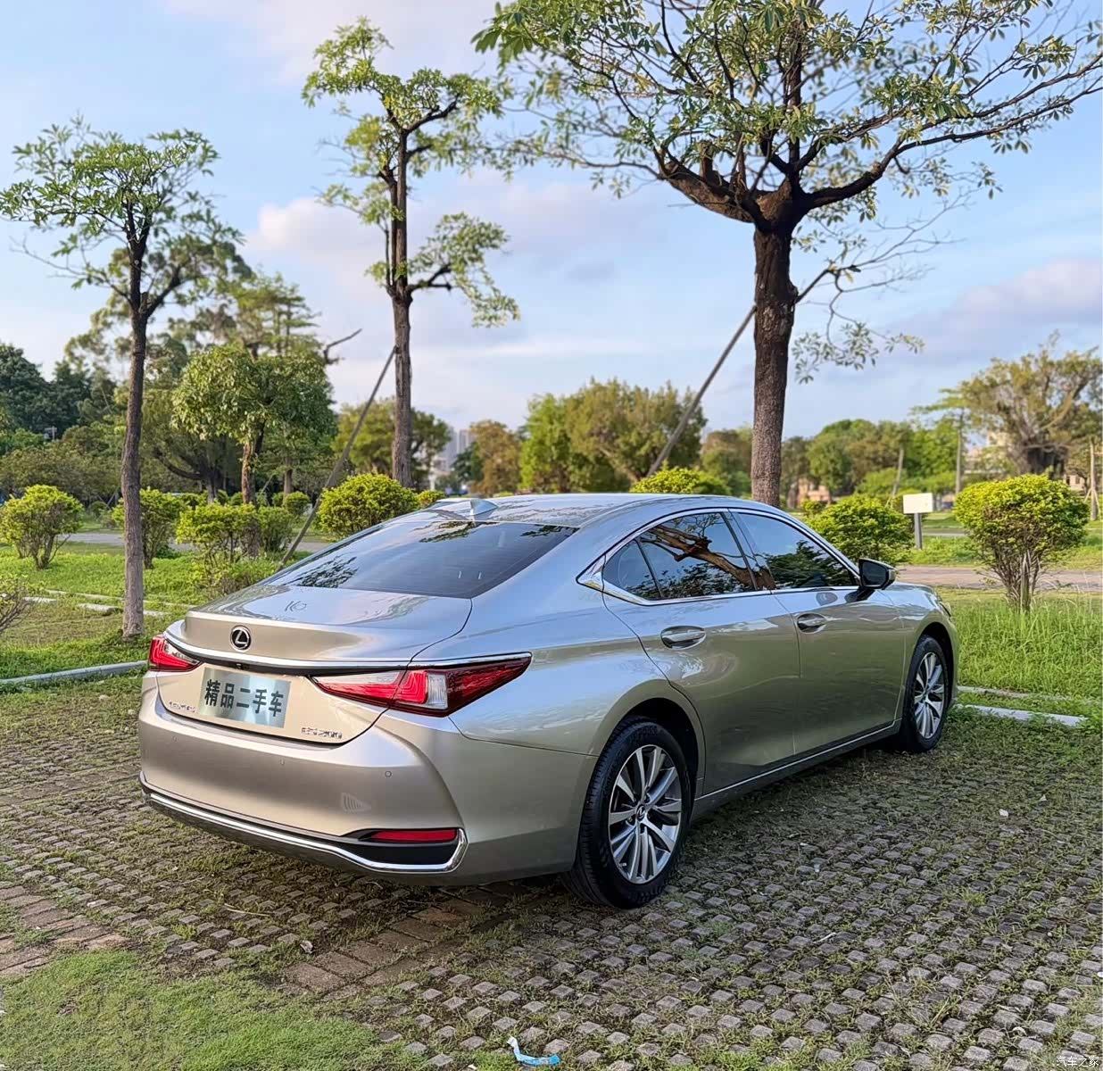 Lexus ES, 2021 8