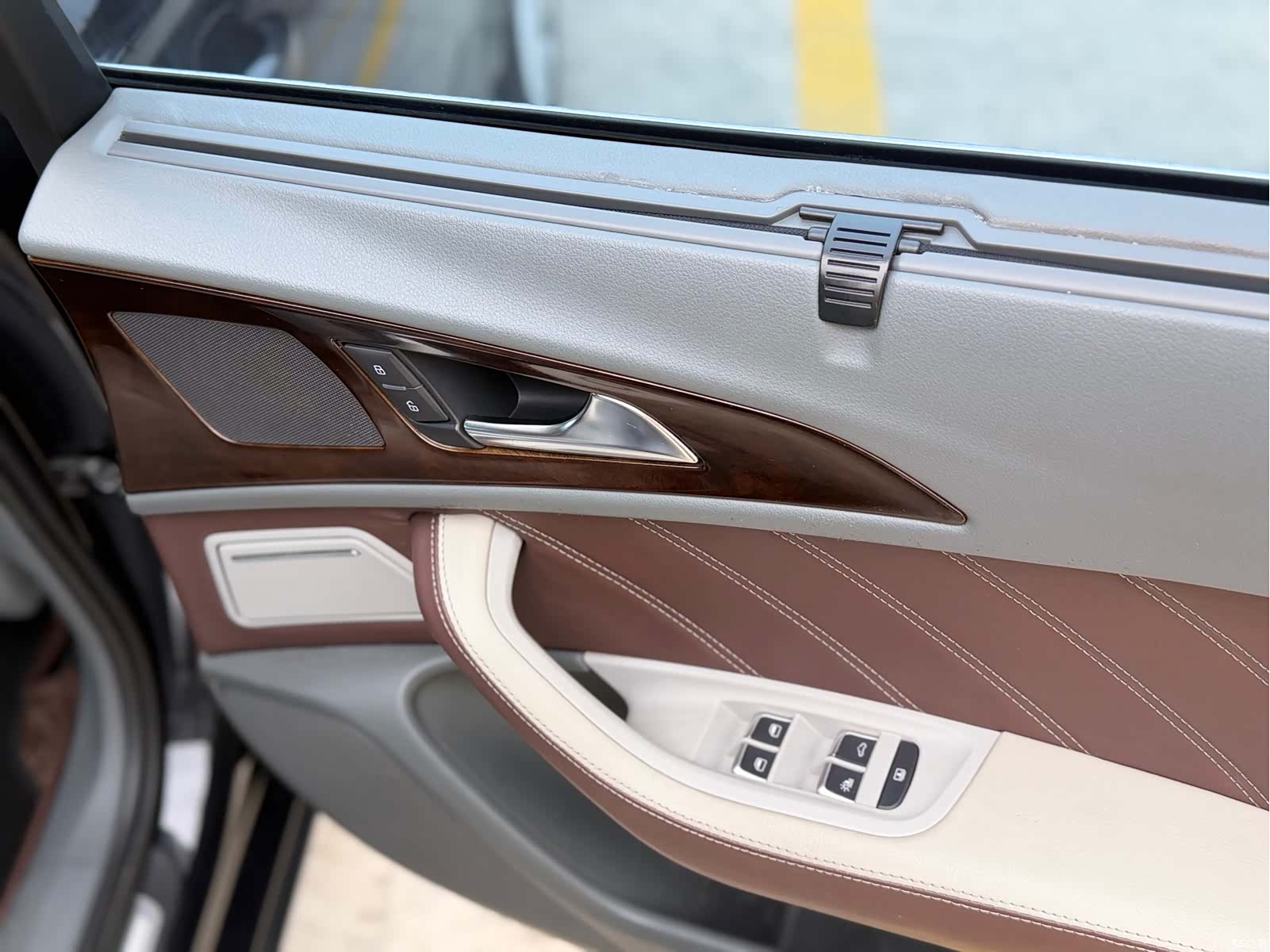 Audi A6L, 2014 23