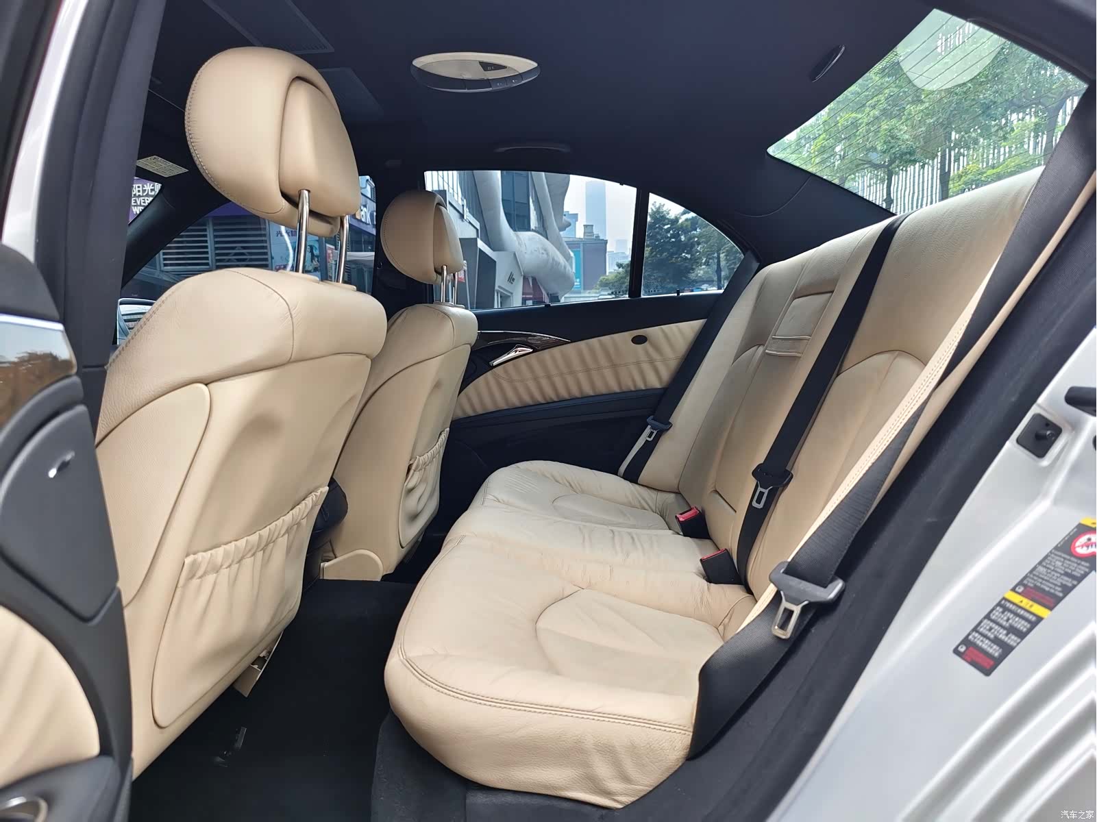 Mercedes-Benz E-Class, 2009 18