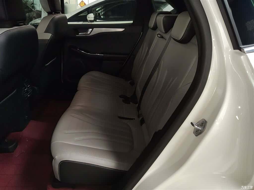 Ford Escape, 2023 13