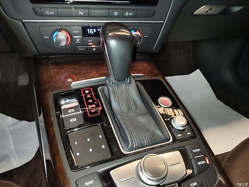 Audi A6L, 2016 14