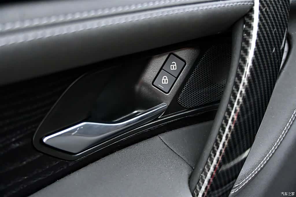 Land Rover Discovery, 2025 24