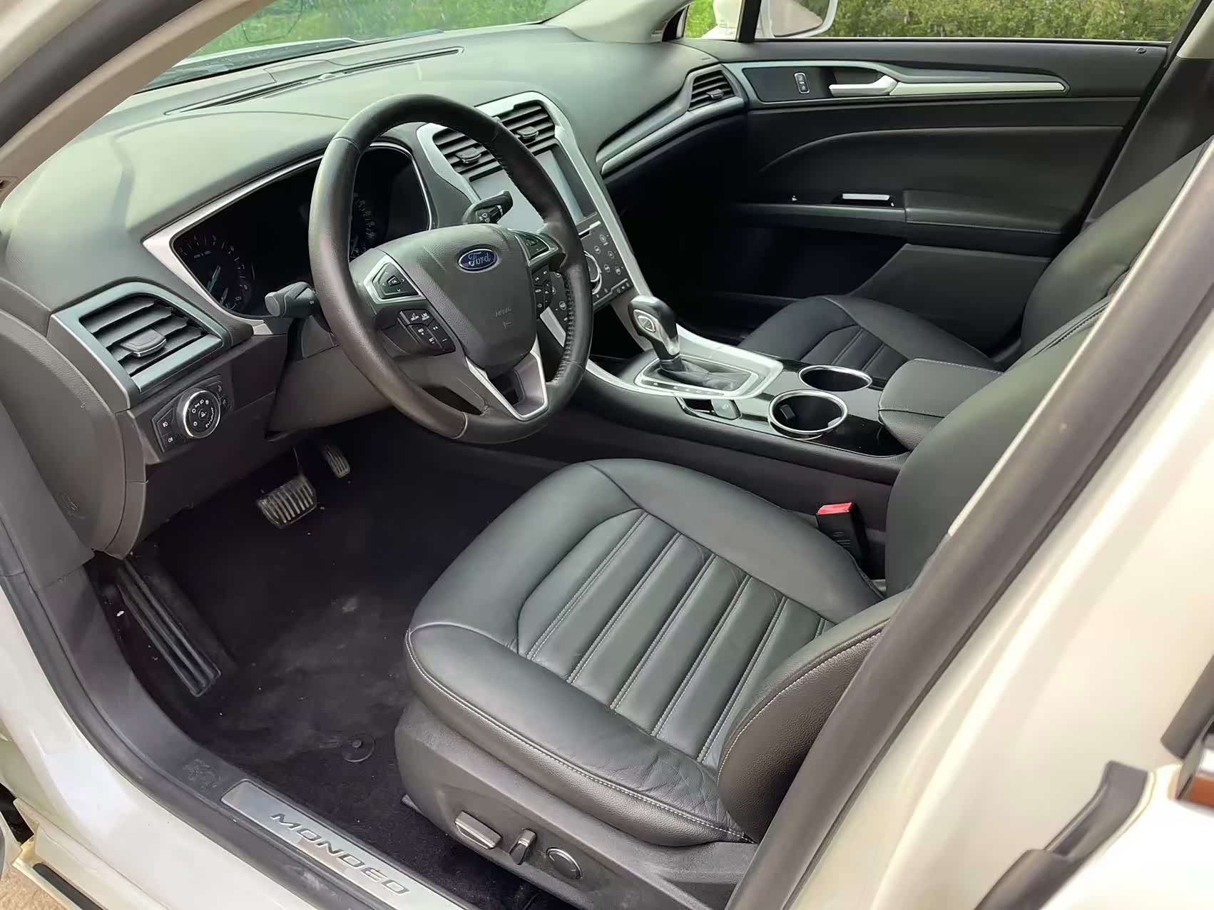 Ford Mondeo, 2015 7