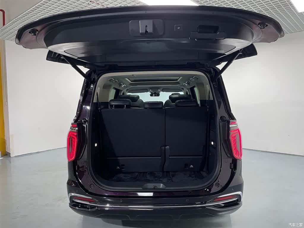 Hongqi HQ9, 2024 17