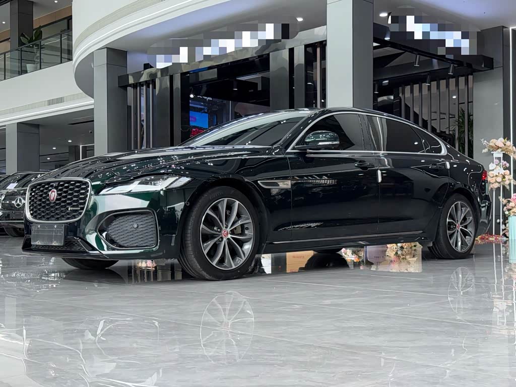Jaguar XFL
