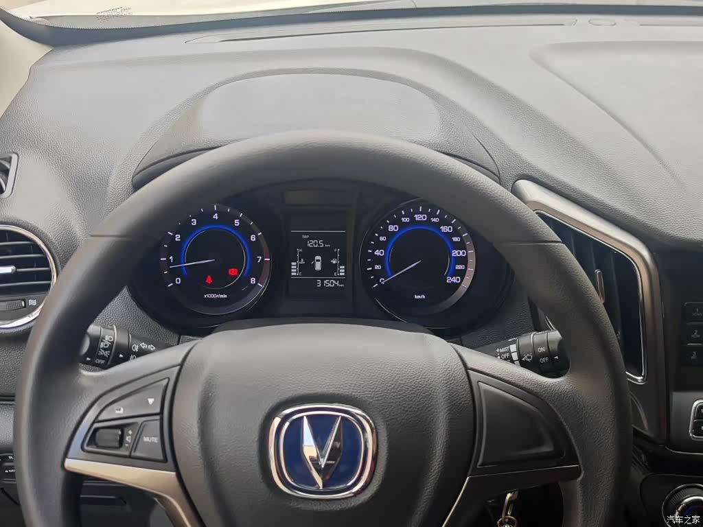 Changan CS15, 2017 12