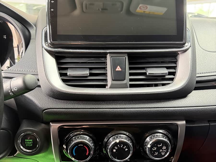 Toyota YARiS L 2022, фото 11