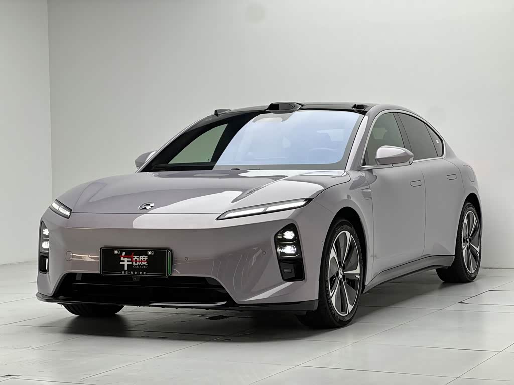 NIO ET5