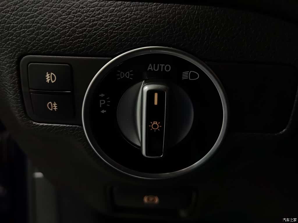 Mercedes-Benz GLA, 2016 21