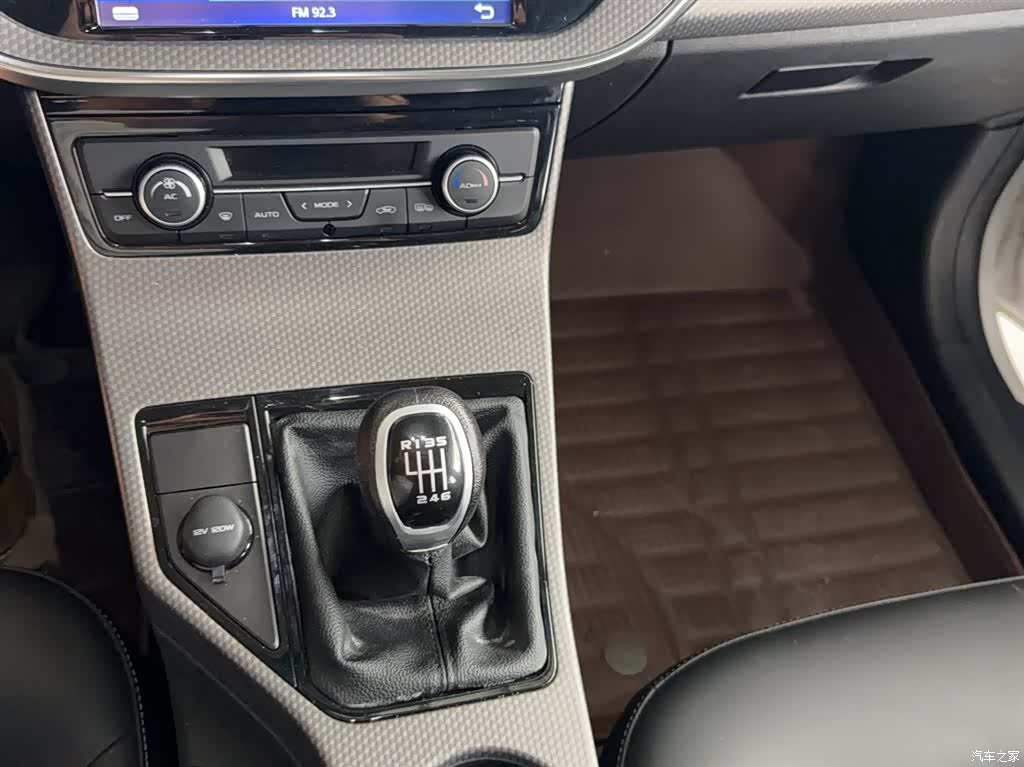 Geely Emgrand, 2017 все фото