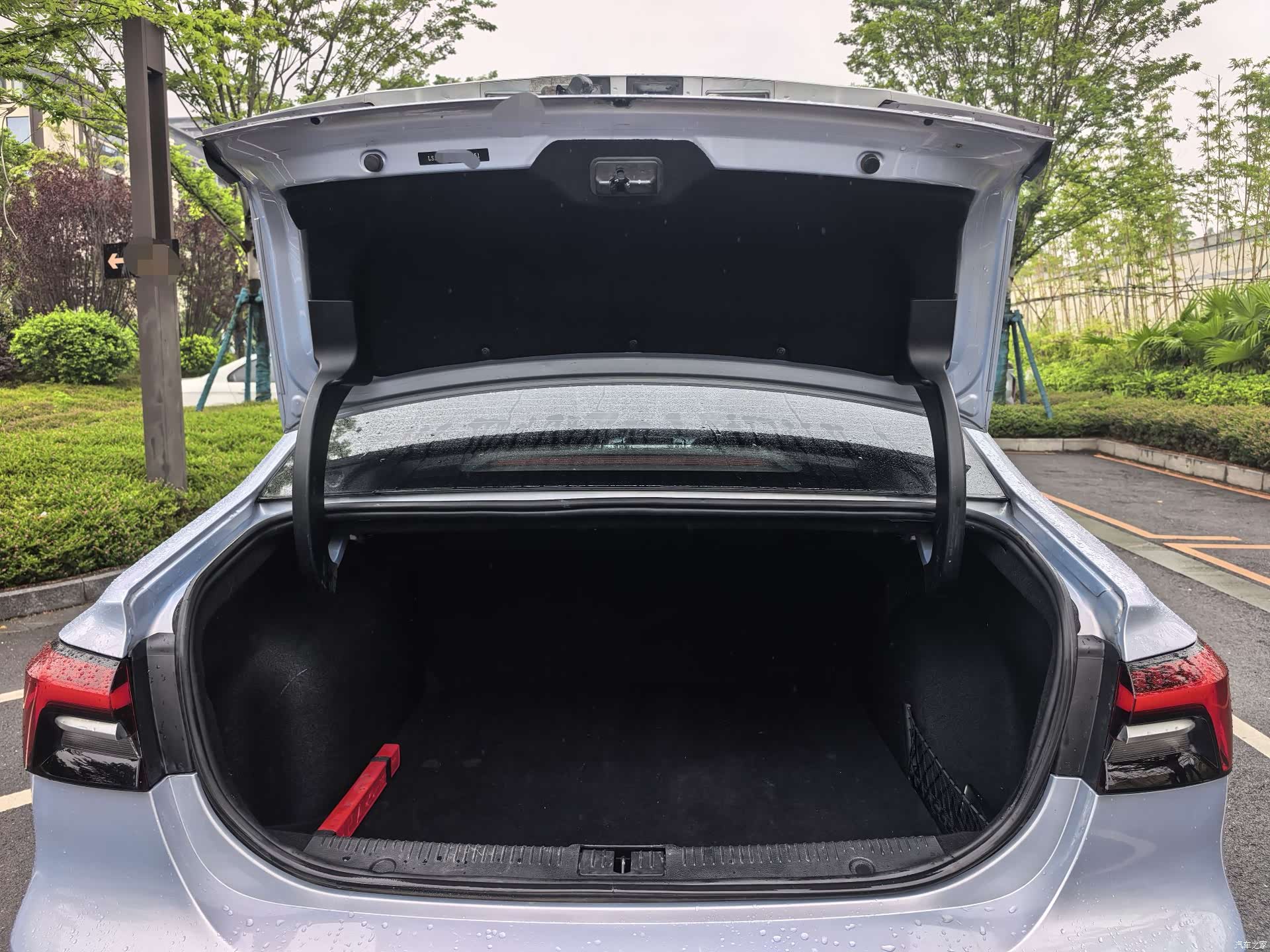 Rising Auto ER6, 2022 9