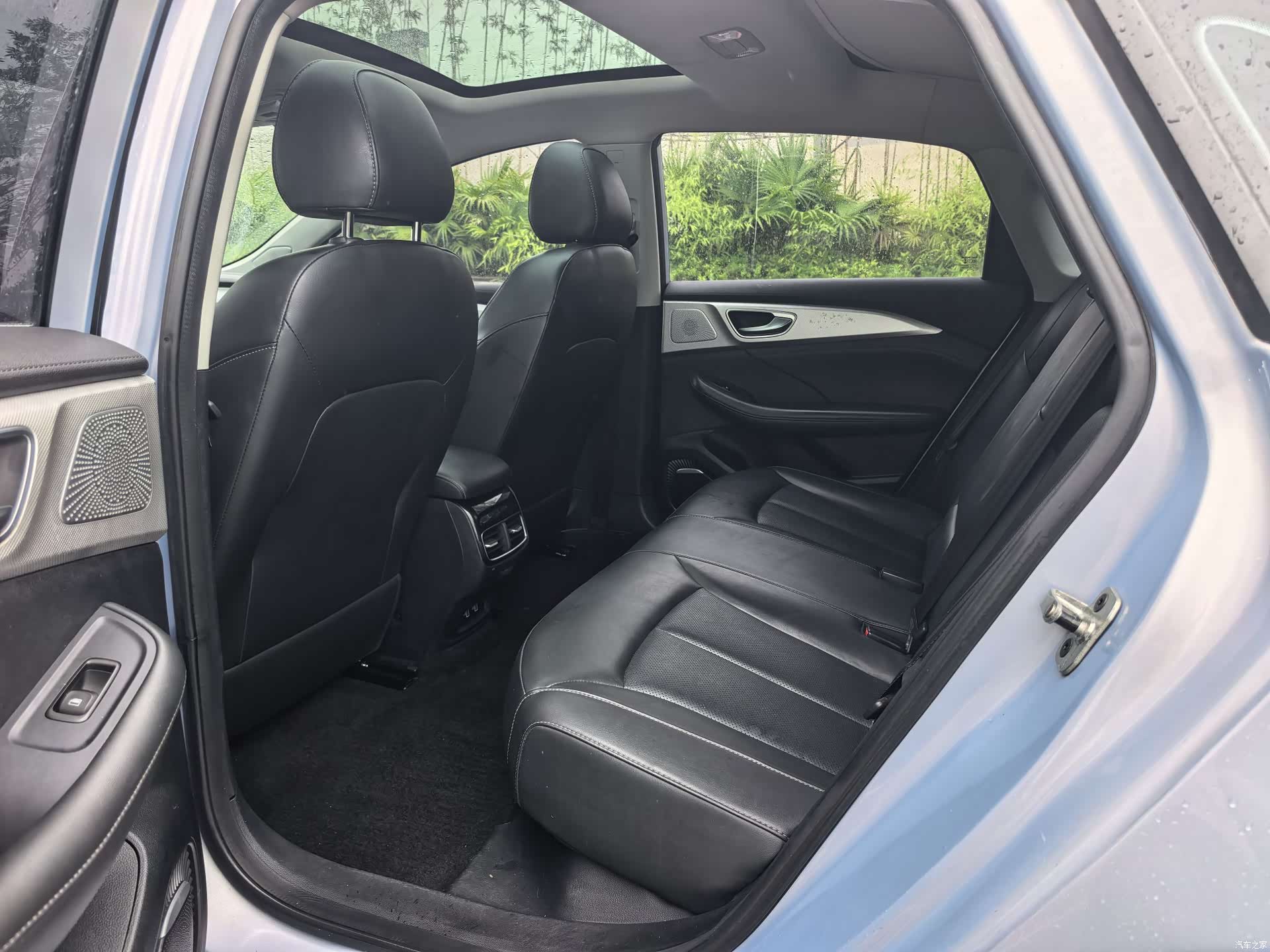 Rising Auto ER6, 2022 13
