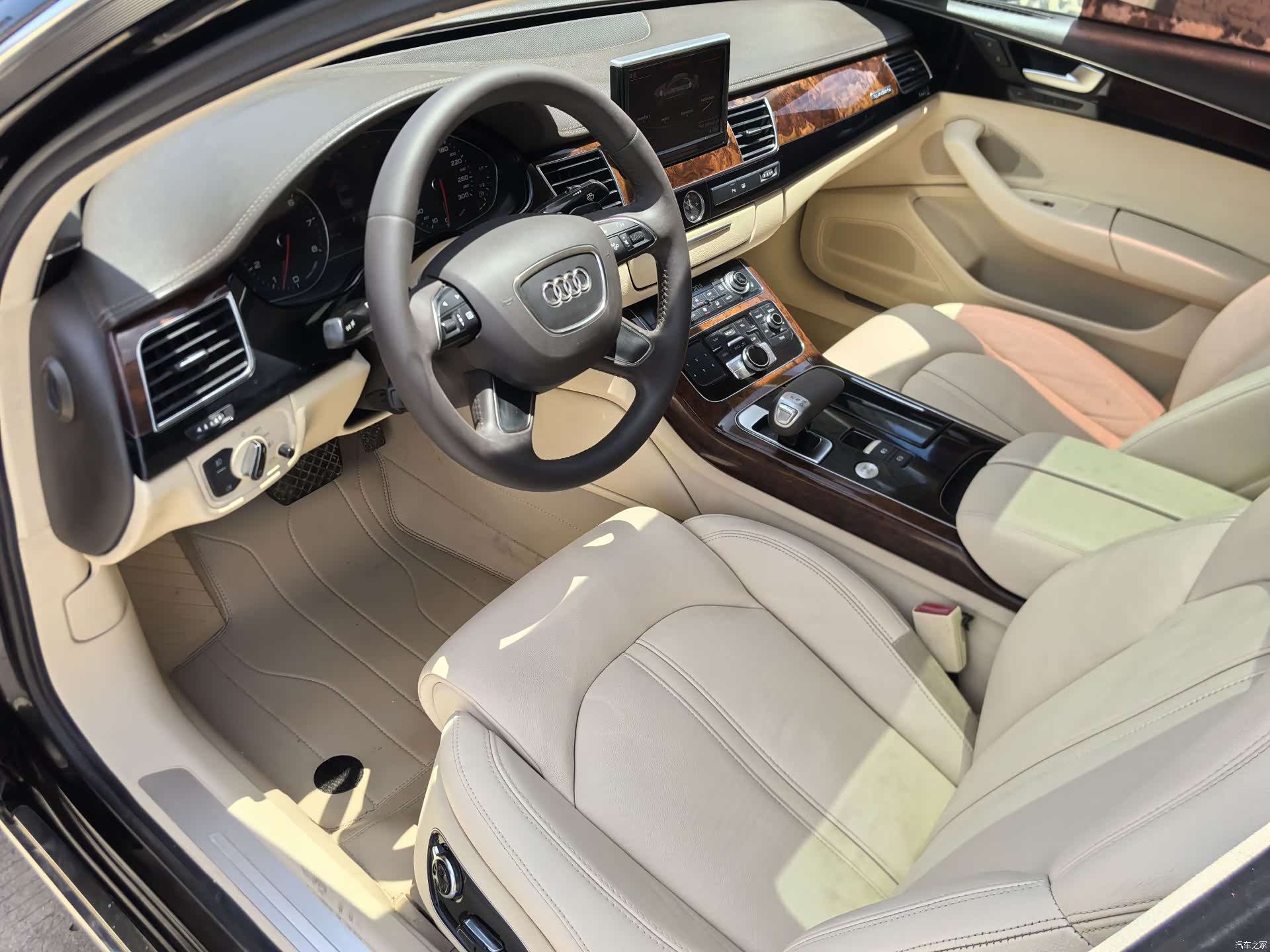 Audi A8L, 2011 43