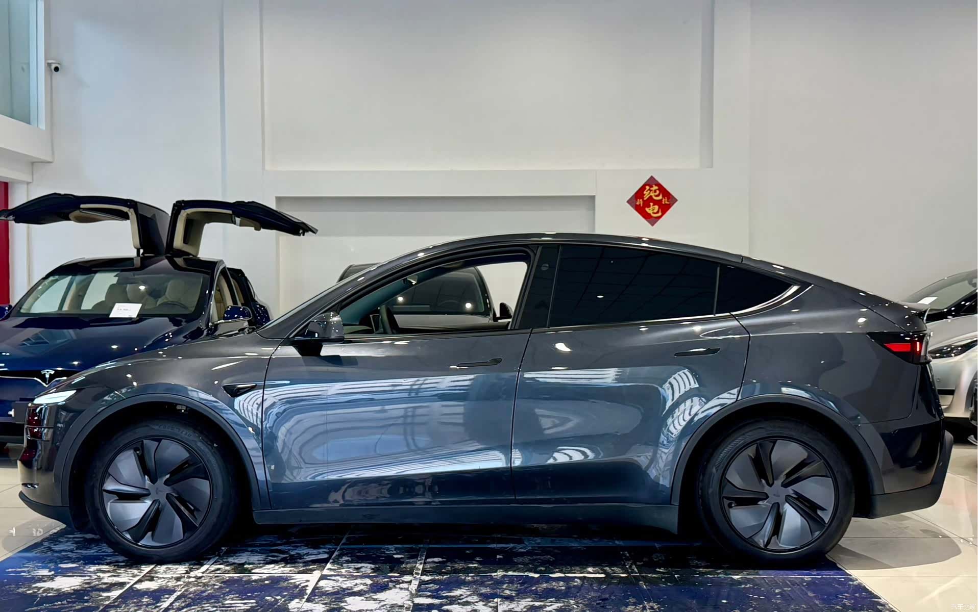 Tesla Model Y, 2025 12