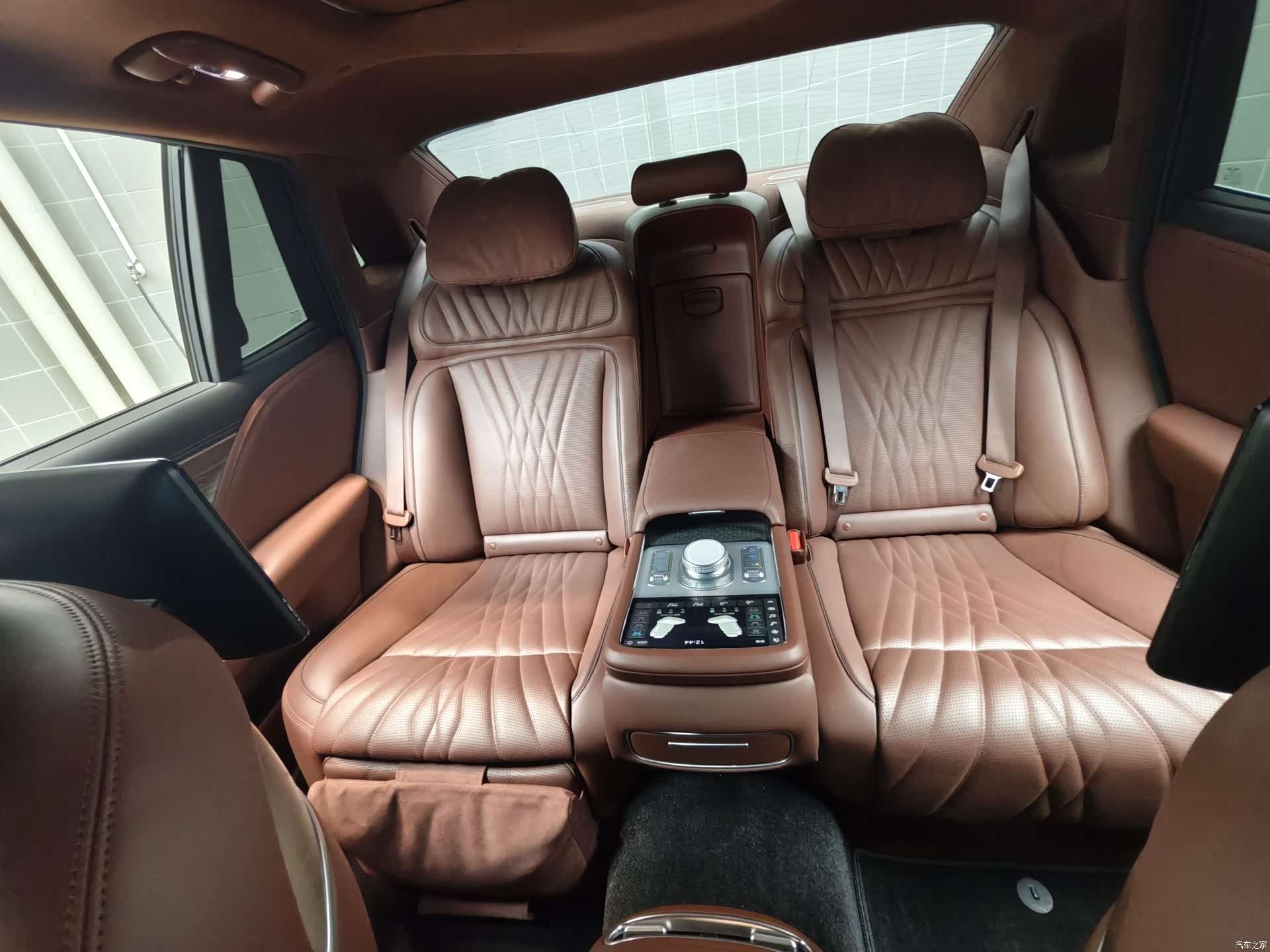 Genesis G90, 2023 15
