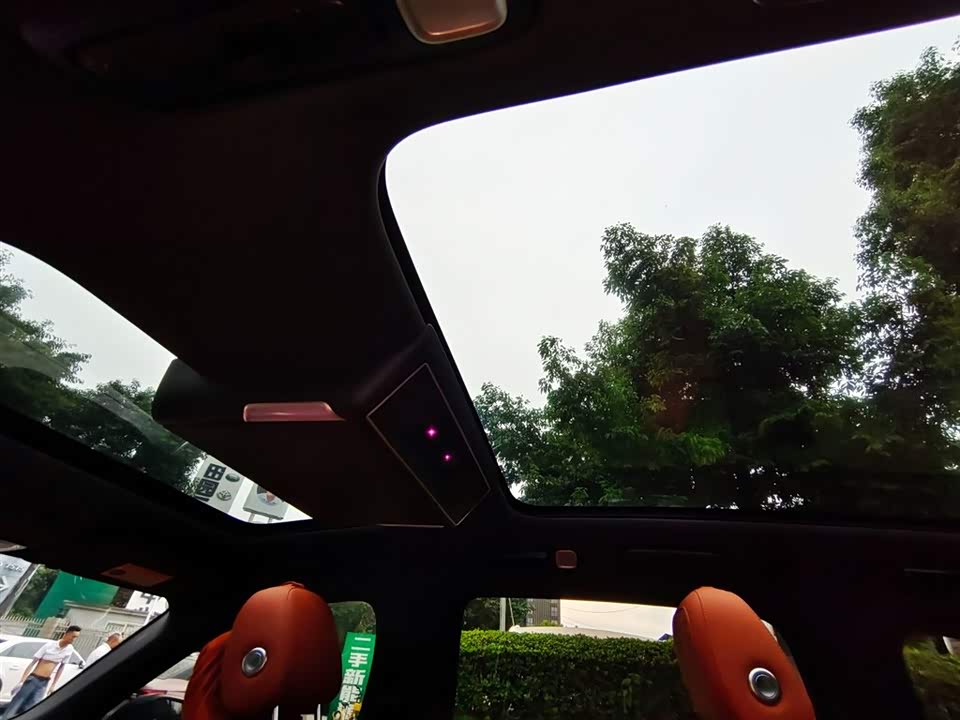 Li Auto Ideal L8