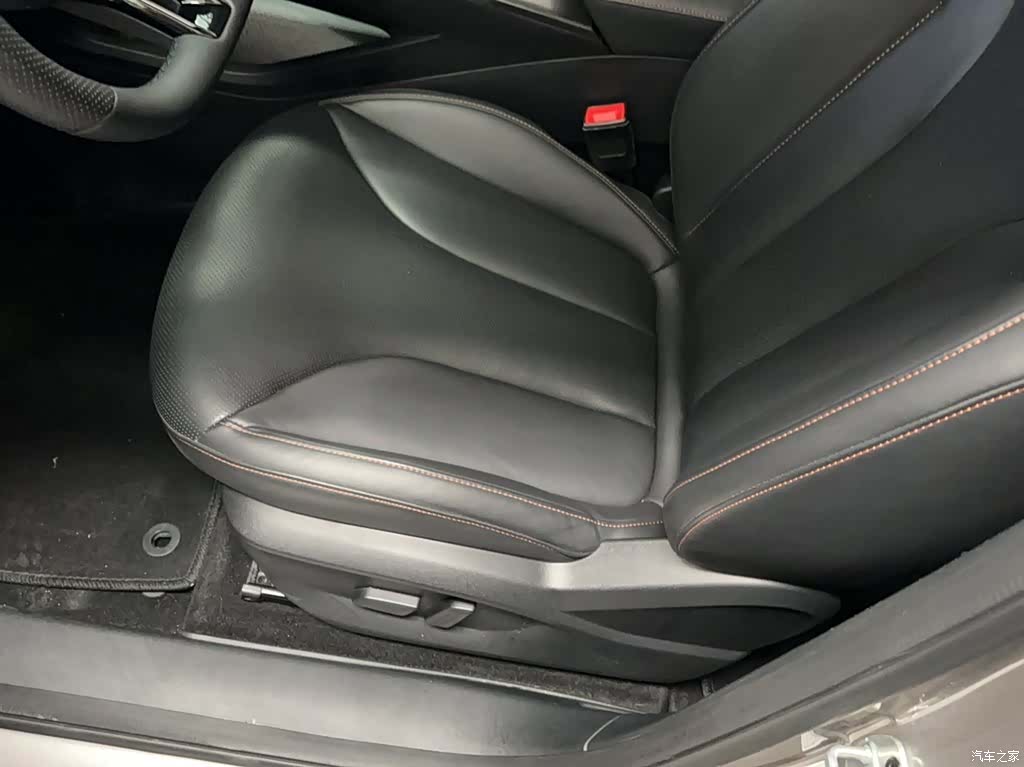 Roewe RX5, 2022 11
