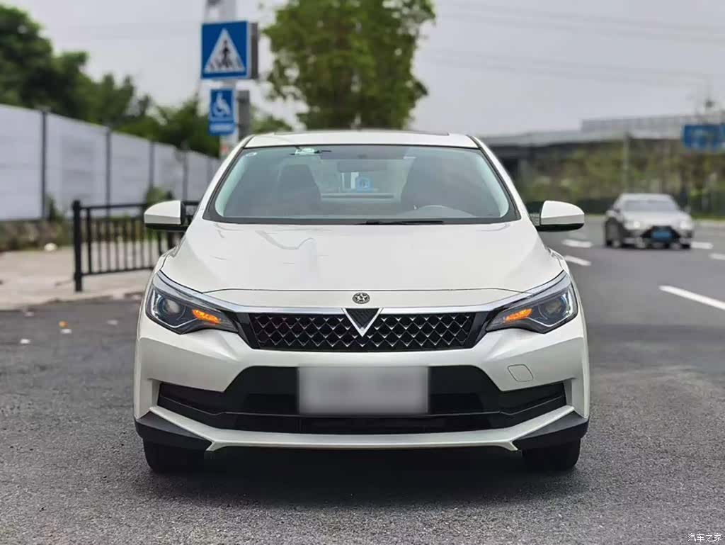 Nissan D60, 2022 23