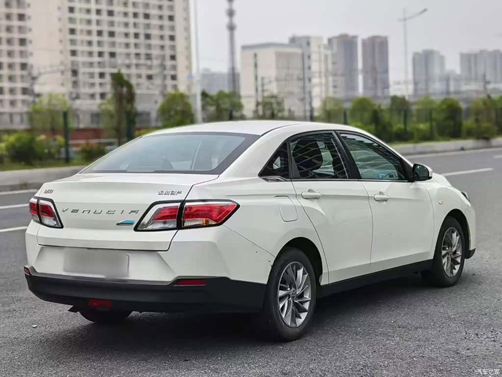 Nissan D60, 2022 24