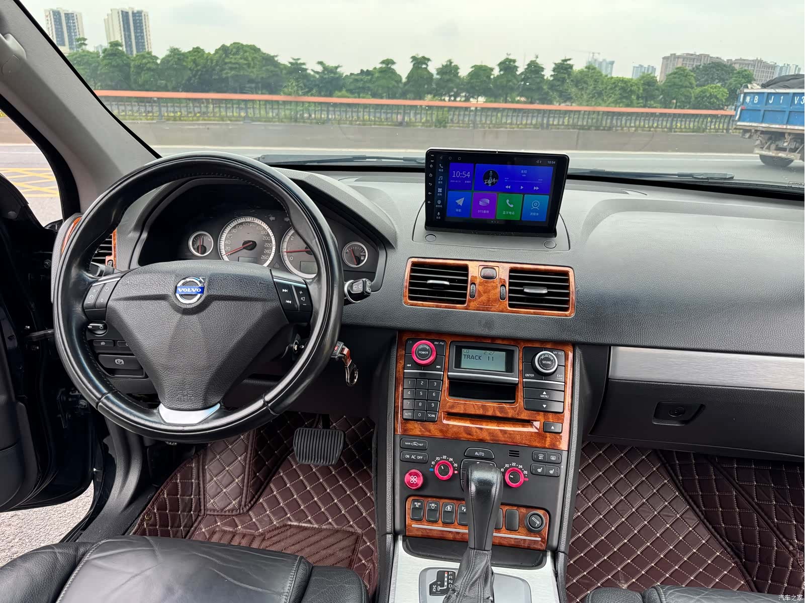 Volvo XC90, 2014 13