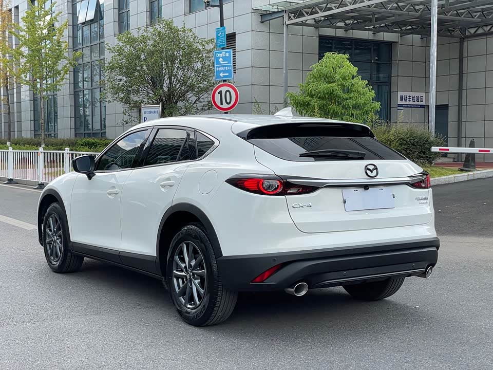 Mazda CX-4