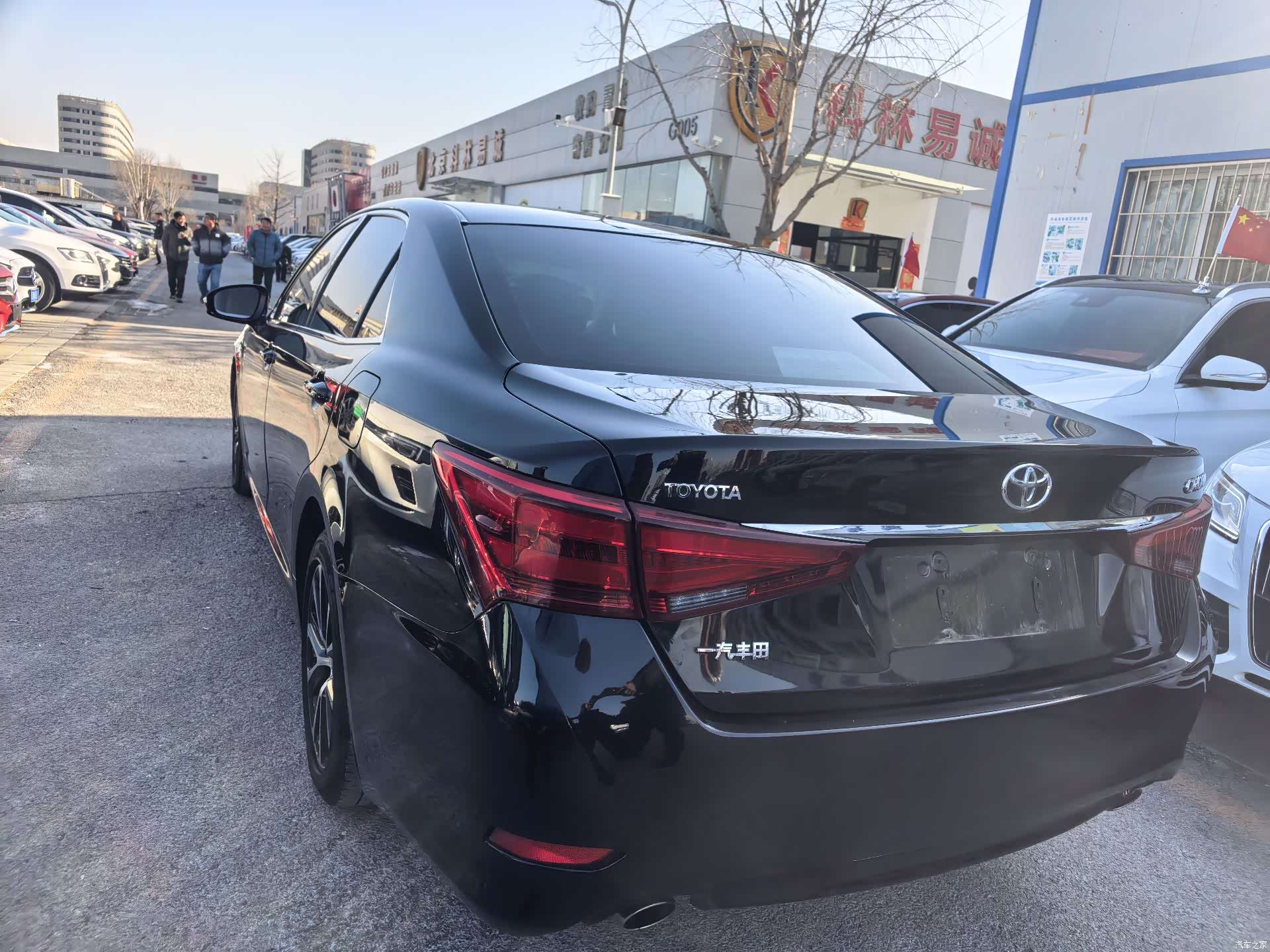 Toyota Crown, 2018 4